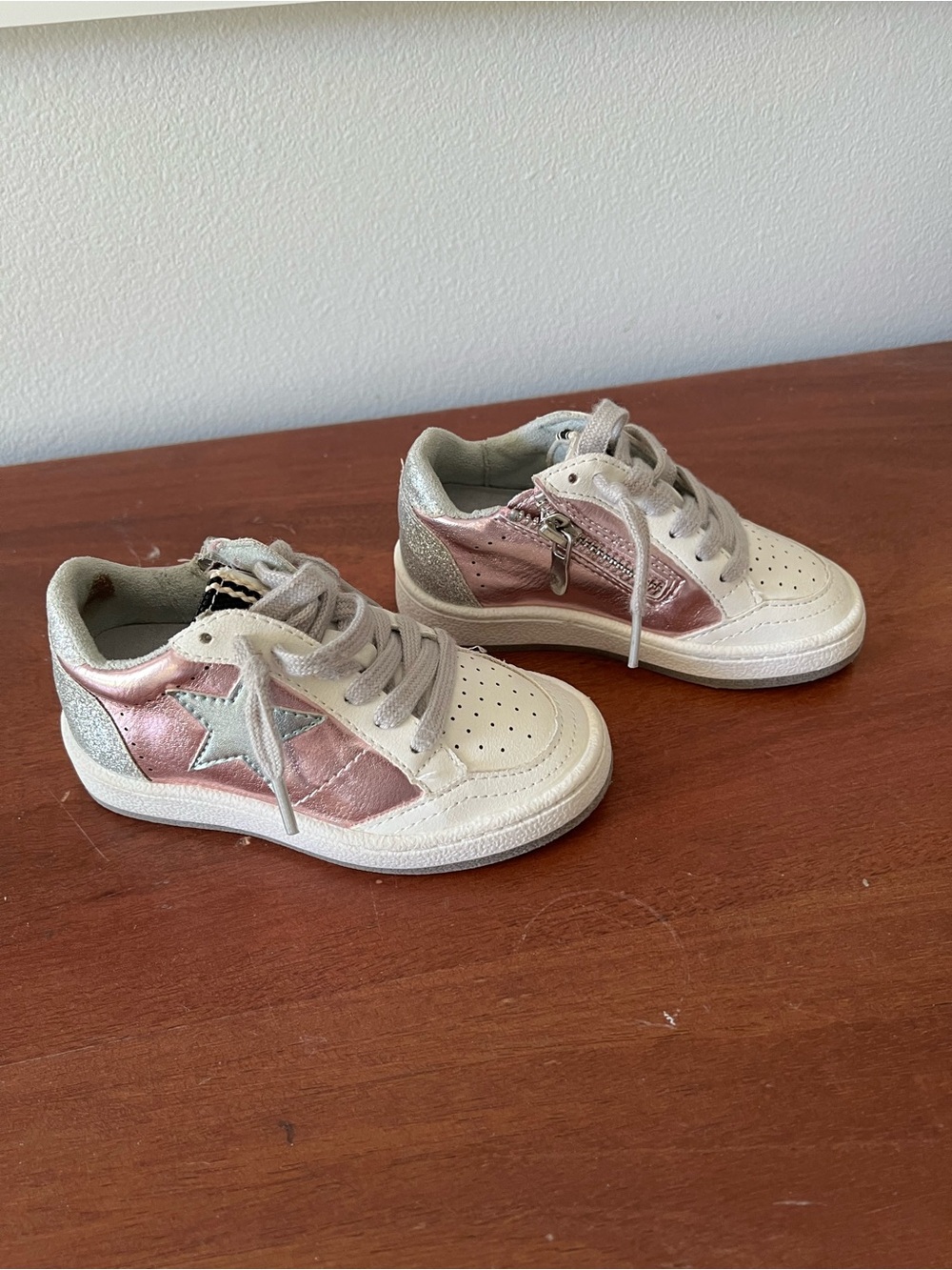 ShuShop Metallic Pink & Silver Star Kids Sneakers